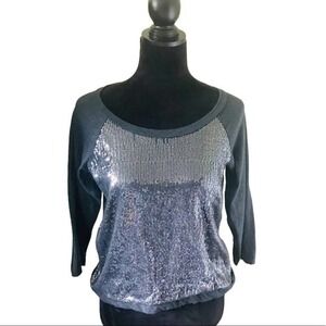 Eyelash Couture Grey Sequin T Shirt  Size Medium